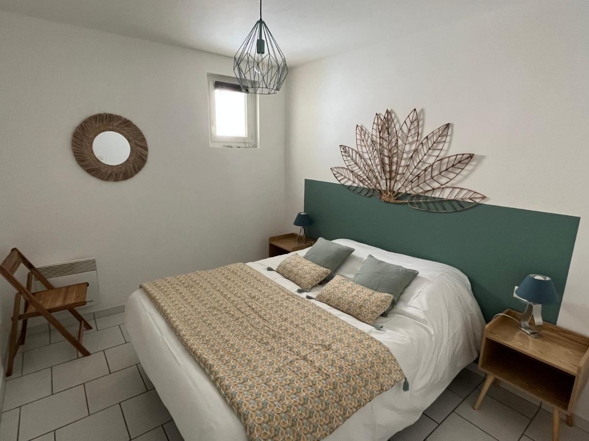 Bel Appartement 2 Chambres Au Coeur Du Village Eyragues Esterno foto